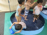 水遊び